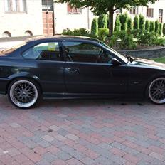 BMW 325i Coupe