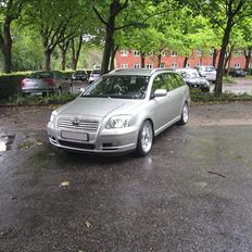 Toyota avensis 2.0 stw Solgt