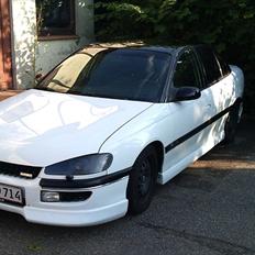 Opel Omega B
