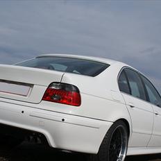 BMW E39 523i/kompressor Solgt