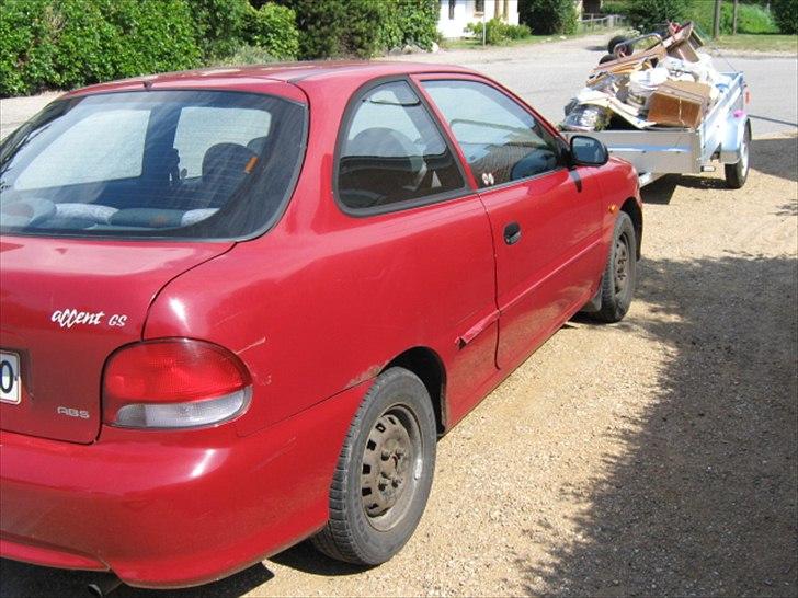 Hyundai accent 1,5 solgt billede 2