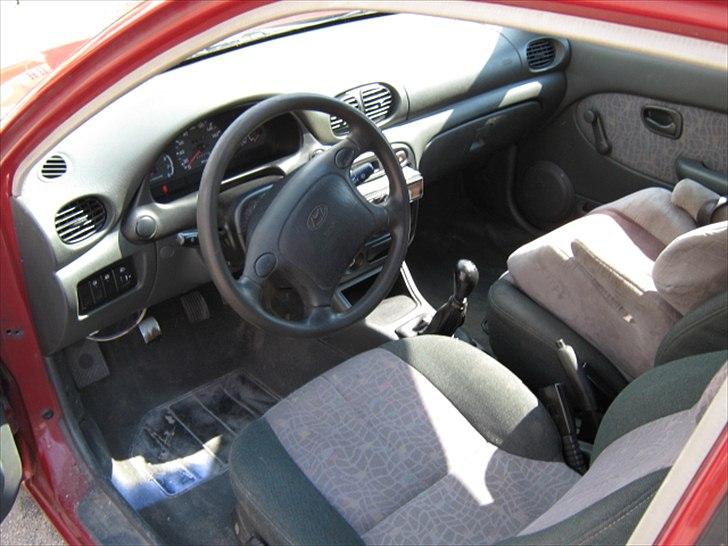 Hyundai accent 1,5 solgt billede 5