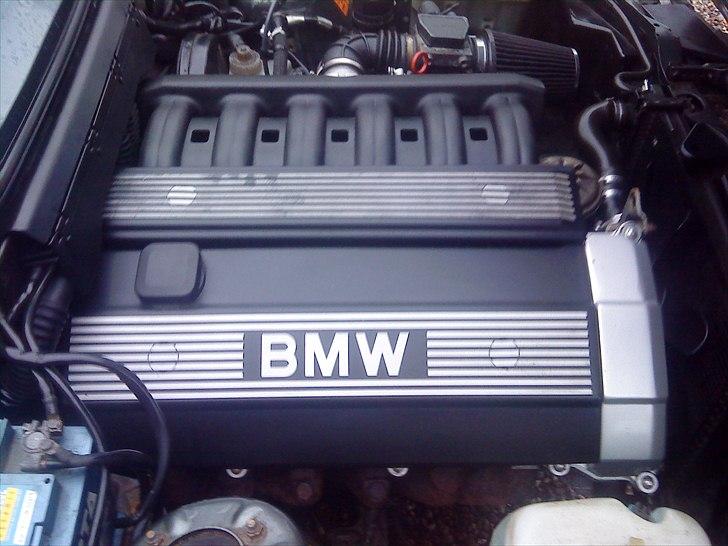 BMW E30 320i billede 3