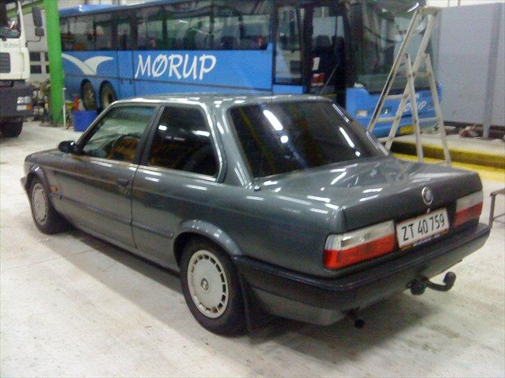 BMW E30 320i billede 7