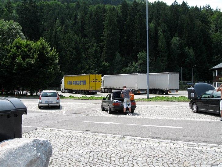 BMW E30 320i billede 9