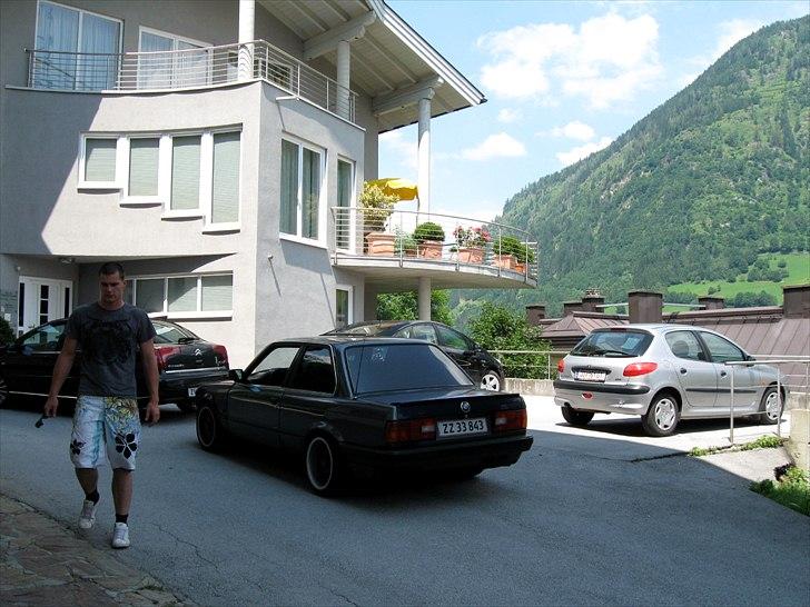 BMW E30 320i billede 14