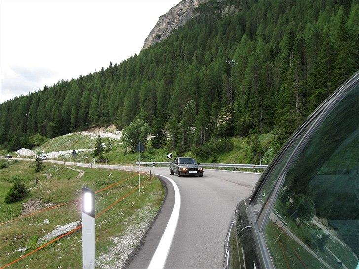 BMW E30 320i billede 20