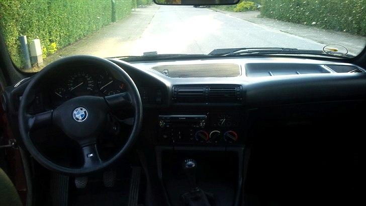 BMW 520i BYTTET billede 12