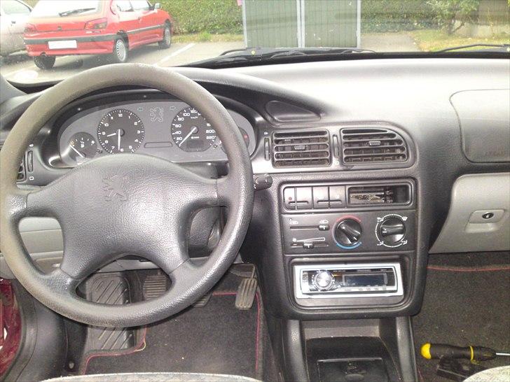 Peugeot 406 billede 10