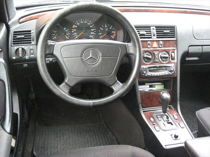 Mercedes Benz C 250 TD **SOLGT**  billede 8