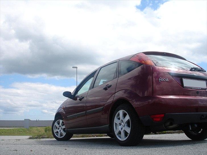 Ford Focus 1,6 hatch {Solgt billede 4