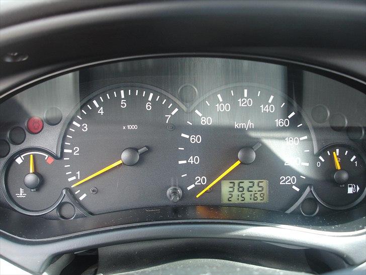 Ford Focus 1,6 hatch {Solgt billede 9