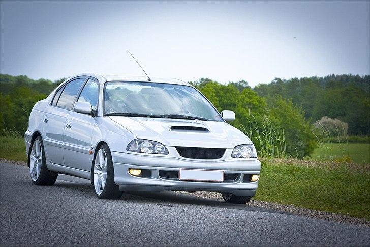 Toyota Avensis Sol/ GT Edition billede 3