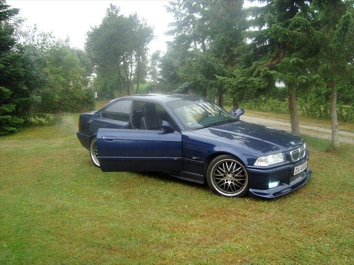 BMW E36 328 i cupe billede 1