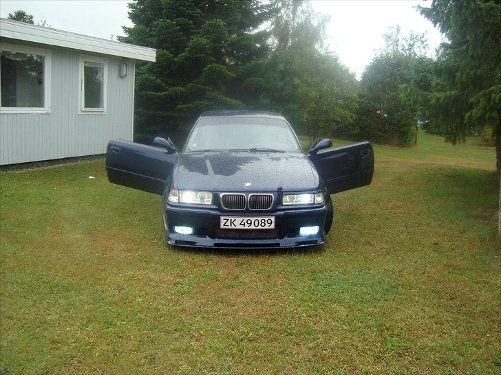BMW E36 328 i cupe billede 9