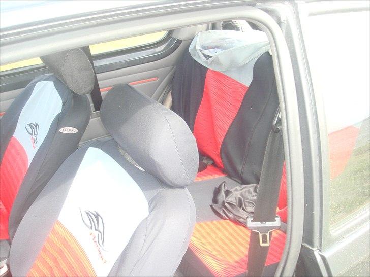 Peugeot 205 totalskadet den31/10  billede 7