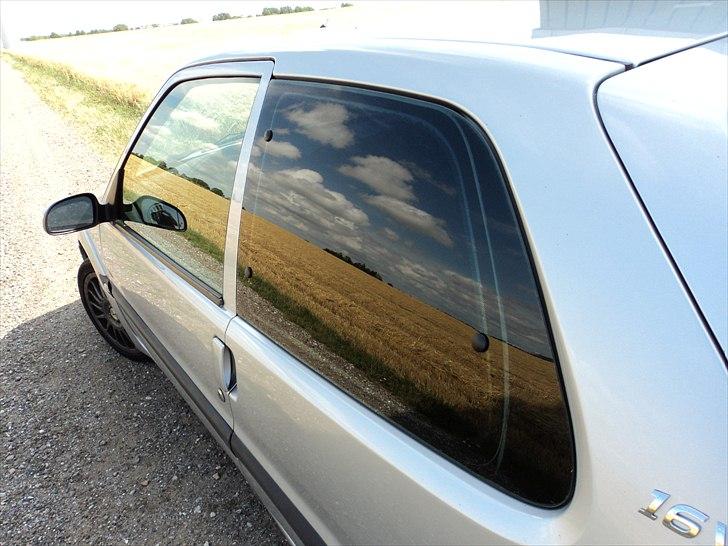 Citroën Saxo 1,6i VTS 16V - Solgt billede 11