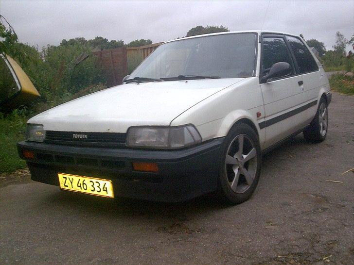 Toyota Corolla E80 Turbo solgt billede 12