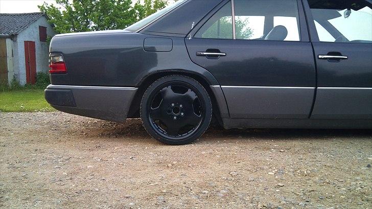 Mercedes Benz W124 300 E Aut. billede 3