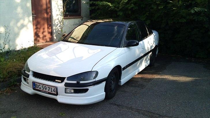 Opel Omega B billede 2