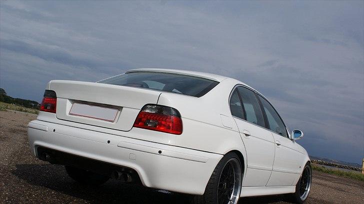 BMW E39 523i/kompressor Solgt billede 2