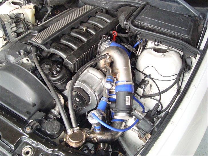 BMW E39 523i/kompressor Solgt billede 3