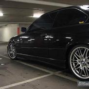 BMW 318is