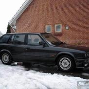 BMW 320i Touring