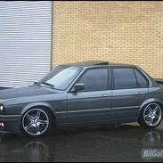 BMW E30 325I