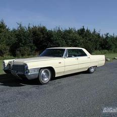 Cadillac Sedan De Ville
