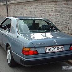 Mercedes Benz 230 ce
