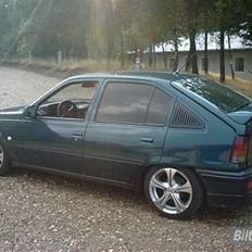 Opel Kadett GSI TURBO