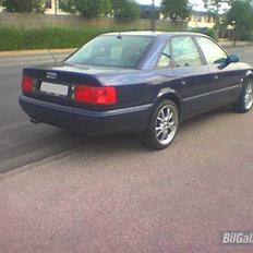 Audi 100/A6 2,6 V6  (SOLGT)