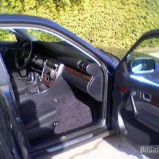 Audi 100/A6 2,6 V6  (SOLGT)