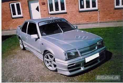 Opel Ascona C special billede 1