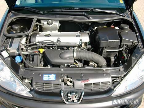 Peugeot 206 GTI billede 5