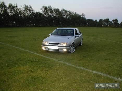 Opel Vectra A billede 1