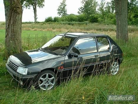 Peugeot 205 XS *SOLGT* billede 5