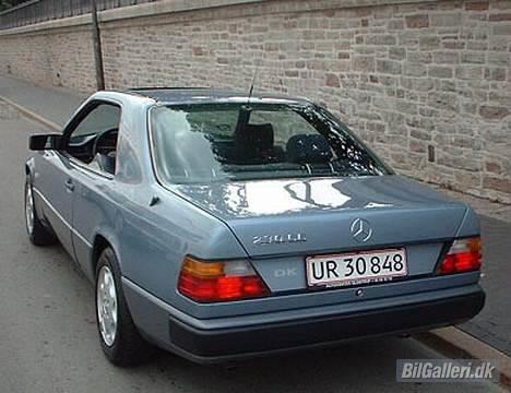 Mercedes Benz 230 ce billede 2