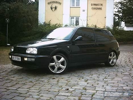 VW Golf 1,8 GT billede 1
