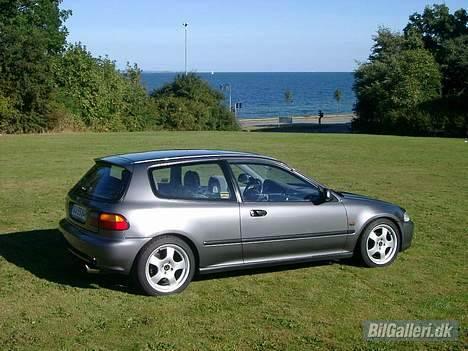 Honda Civic 1.6 Esi billede 1