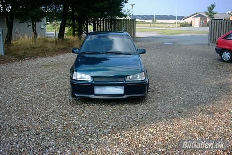 Opel Kadett GSI TURBO billede 5