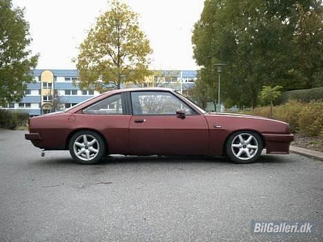 Opel manta 2,0 GSI  SOLGT billede 1