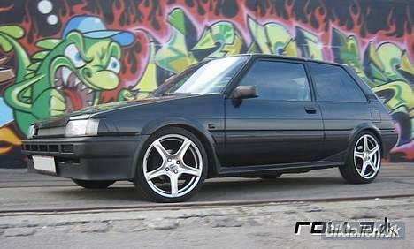 Toyota Corolla GT (Solgt) - Det er ved at være en gammel sag sådan en corolla, men den kan jo sagtens trække fra ;-) billede 2