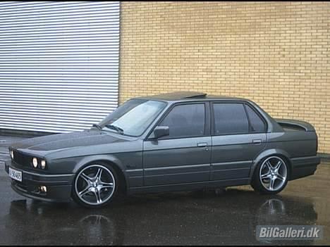 BMW E30 325I billede 3