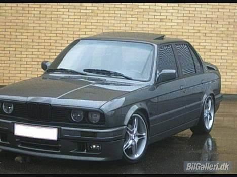 BMW E30 325I billede 4
