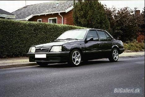 Opel ascona C 2,0i xx solgt xx billede 2