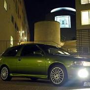 Nissan Almera 1.6SR - Solgt