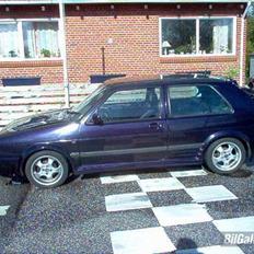 VW Golf 2 1.8i SOLGT!
