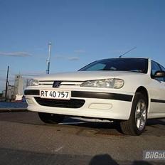 Peugeot 406
